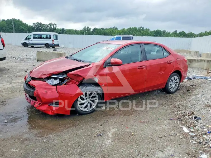 2017 Toyota COROLLA фото