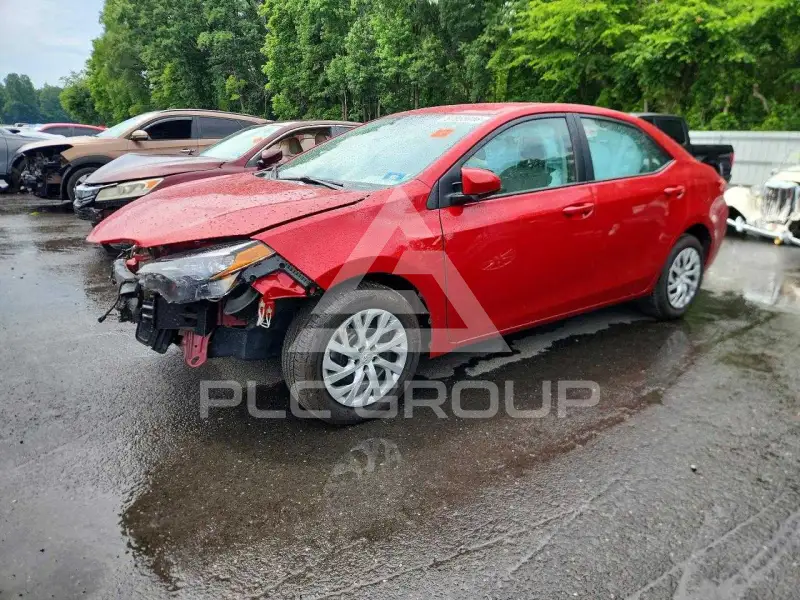 2017 Toyota COROLLA фото