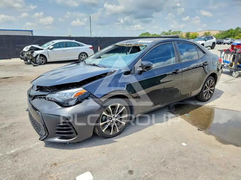 2017 Toyota COROLLA фото