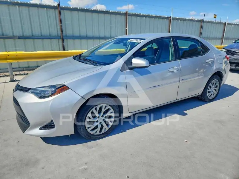 2017 Toyota COROLLA фото