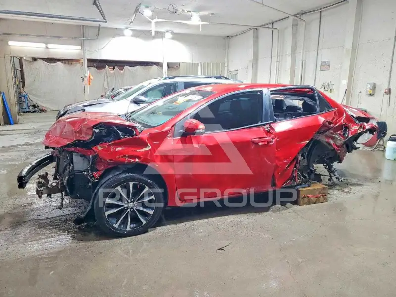 2017 Toyota COROLLA фото