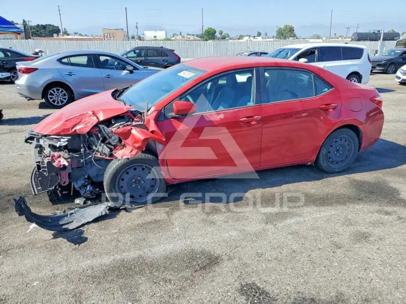 2017 Toyota COROLLA фото