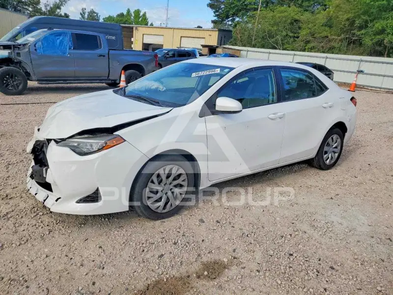 2017 Toyota COROLLA фото