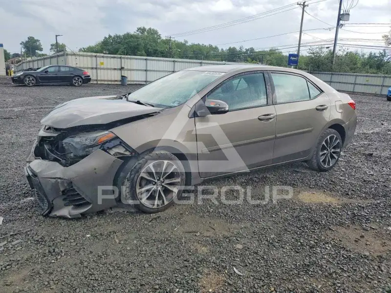 2017 Toyota COROLLA фото