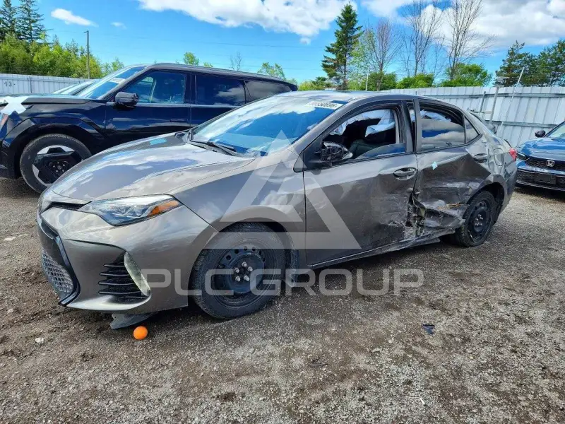 2017 Toyota COROLLA фото