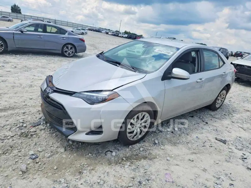 2017 Toyota COROLLA фото