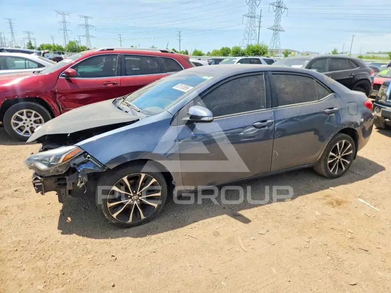 2017 Toyota COROLLA фото
