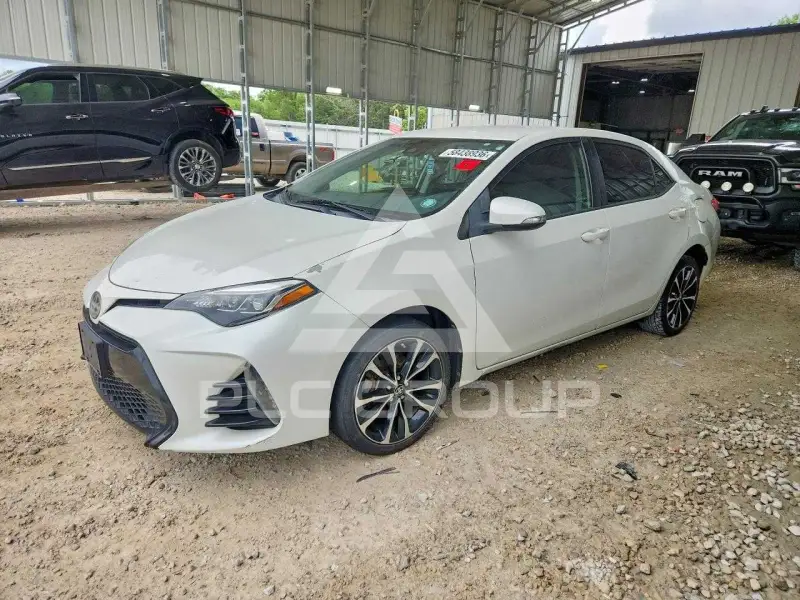 2017 Toyota COROLLA фото