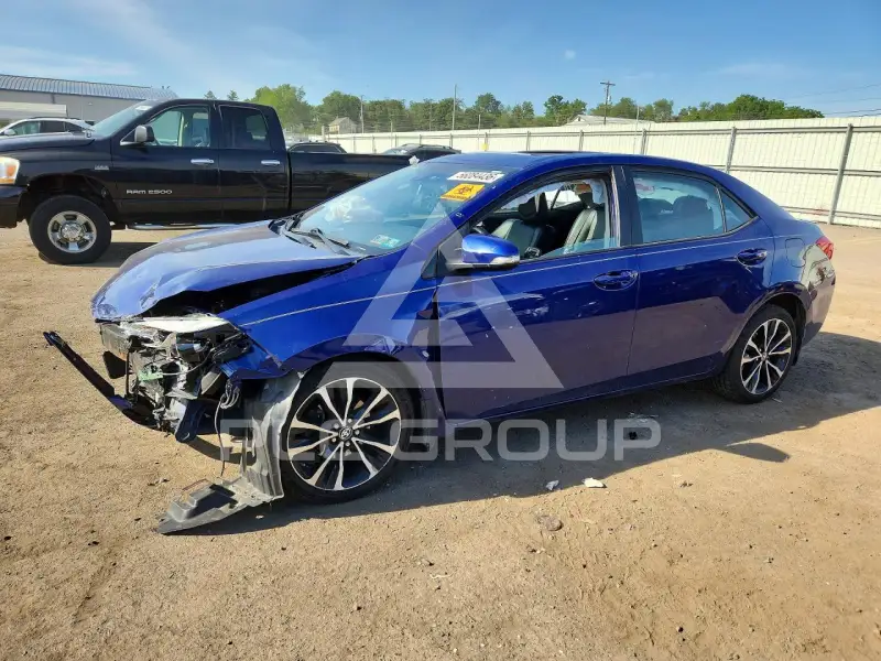 2017 Toyota COROLLA фото