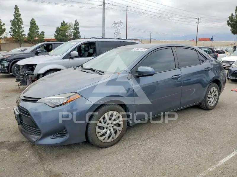 2017 Toyota COROLLA фото