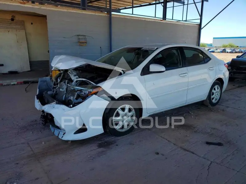 2017 Toyota COROLLA фото