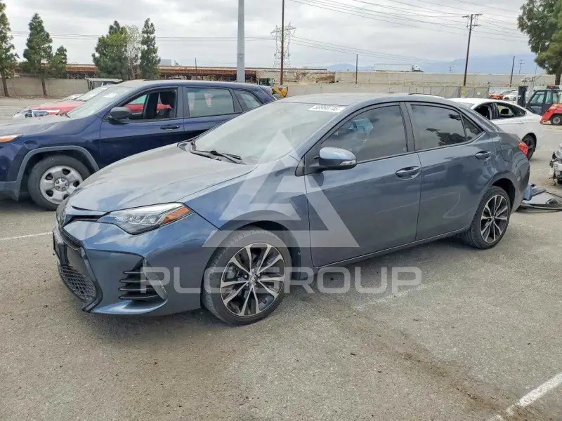 2017 Toyota COROLLA фото
