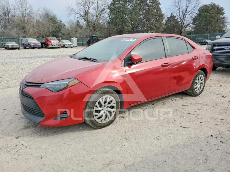 2017 Toyota COROLLA фото