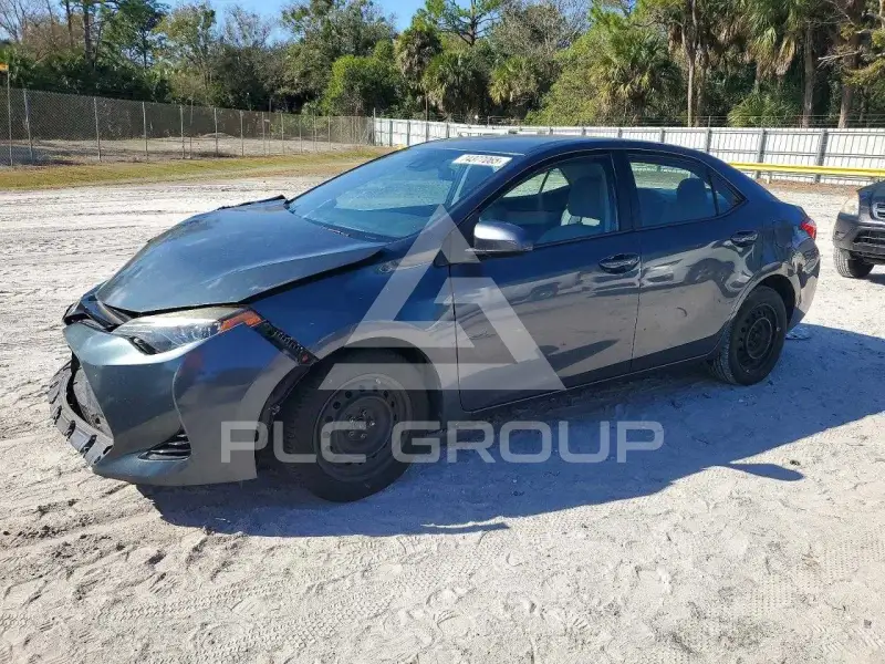 2017 Toyota COROLLA фото