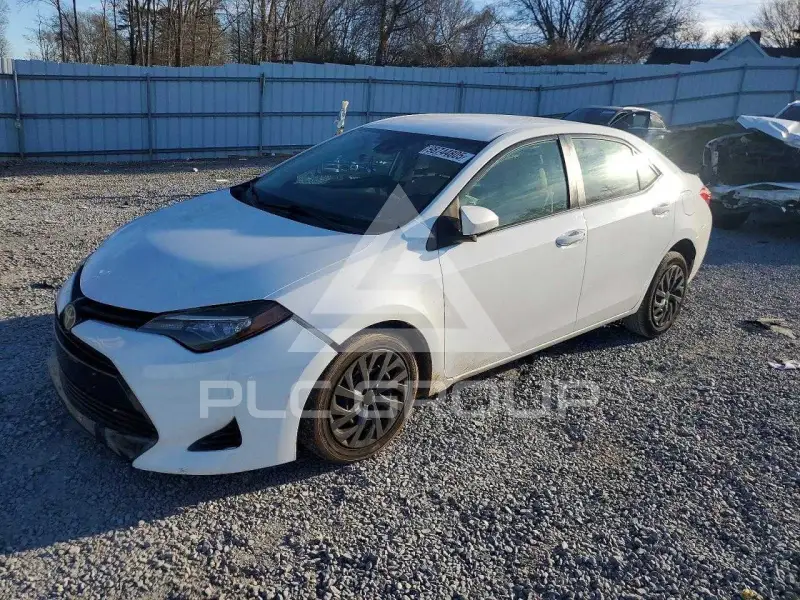 2017 Toyota COROLLA фото