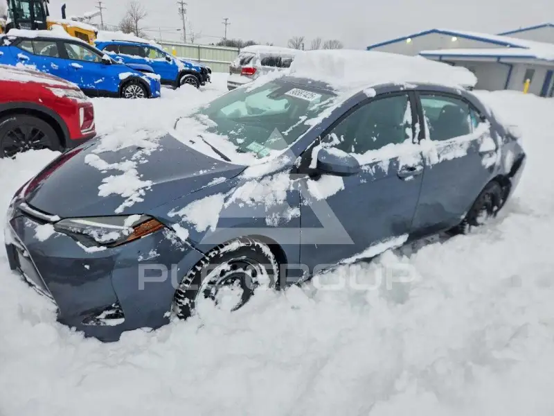 2017 Toyota COROLLA фото
