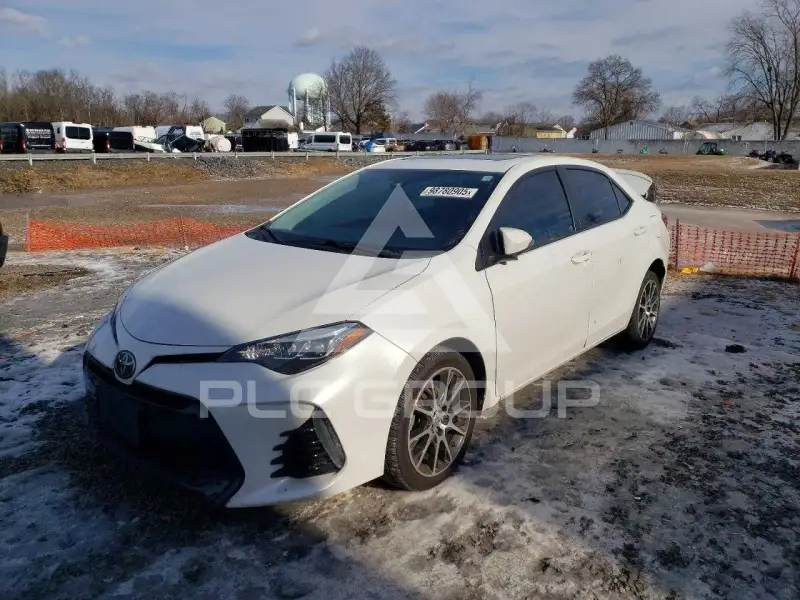2017 Toyota COROLLA фото