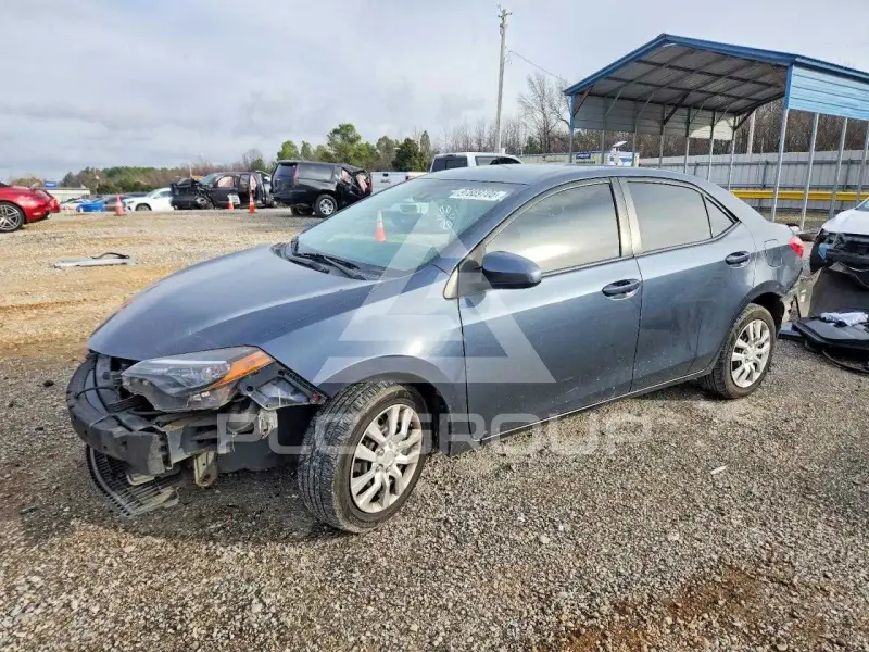 2017 Toyota COROLLA фото