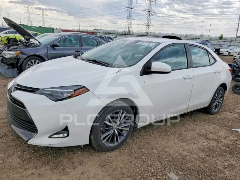 2017 Toyota COROLLA фото