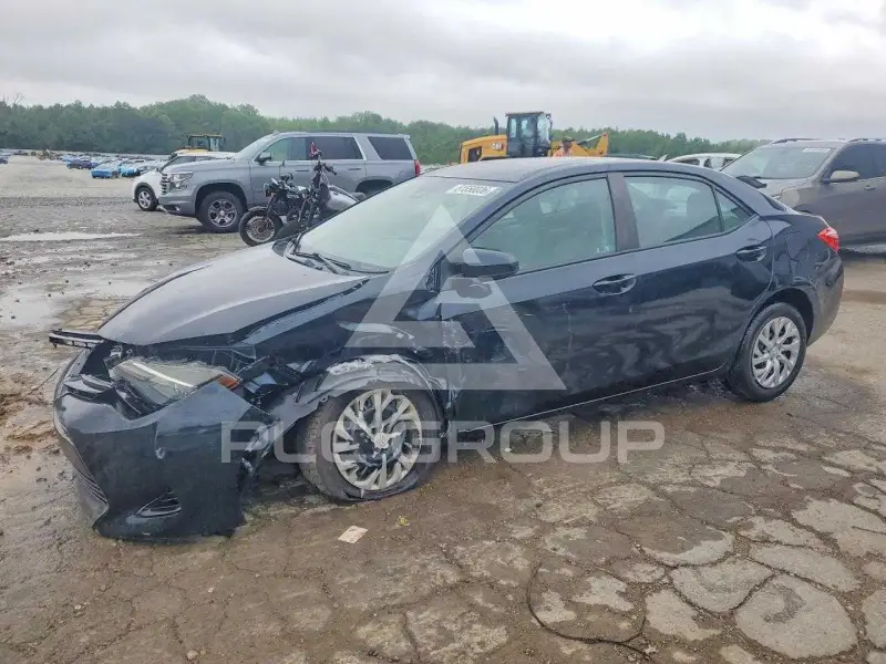 2017 Toyota COROLLA фото