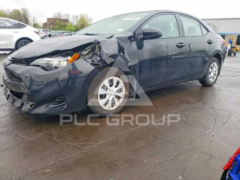 2017 Toyota COROLLA фото