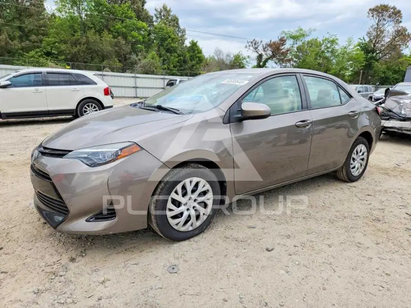 2017 Toyota COROLLA фото