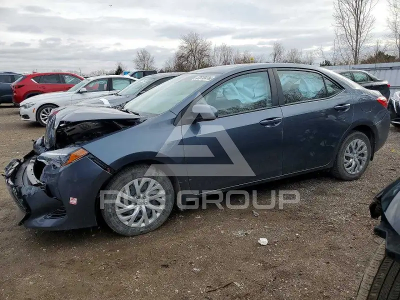 2017 Toyota COROLLA фото