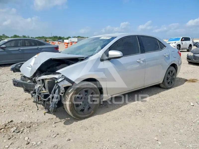 2017 Toyota COROLLA фото