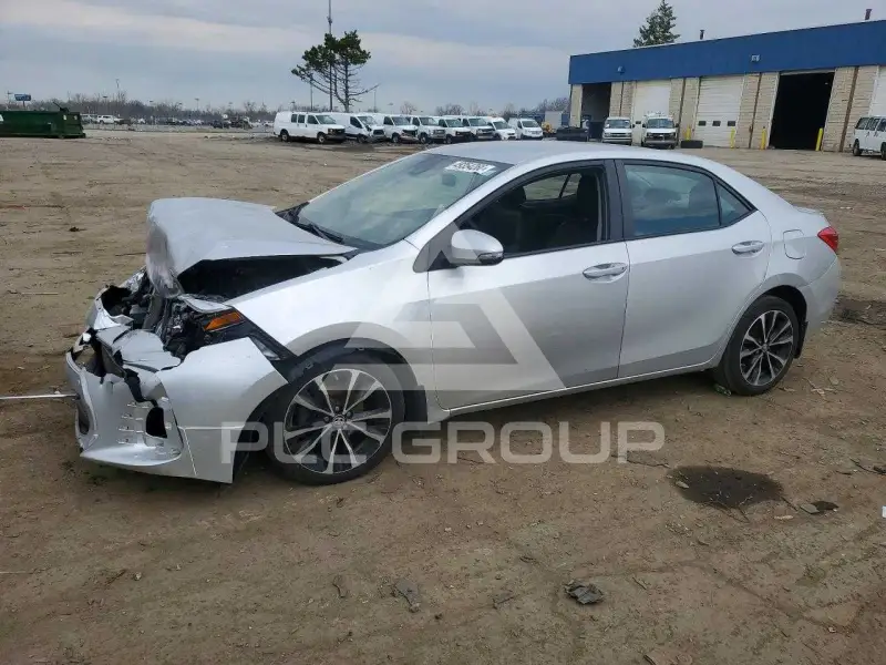 2017 Toyota COROLLA фото