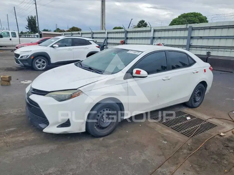 2017 Toyota COROLLA фото