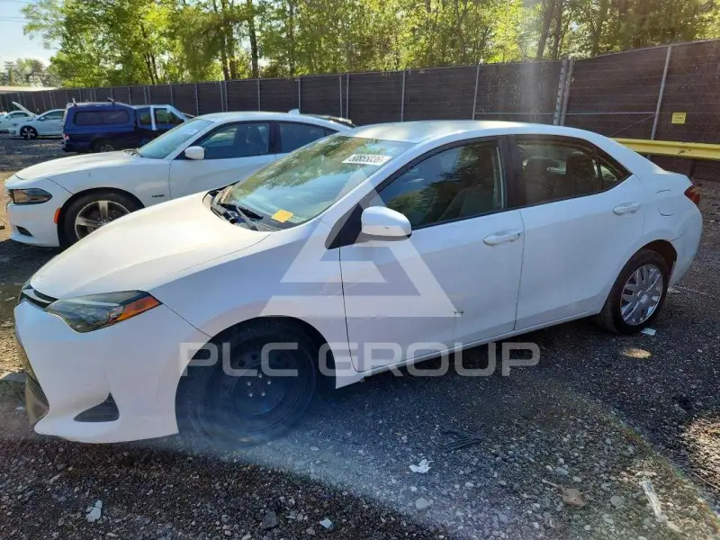 2017 Toyota COROLLA фото