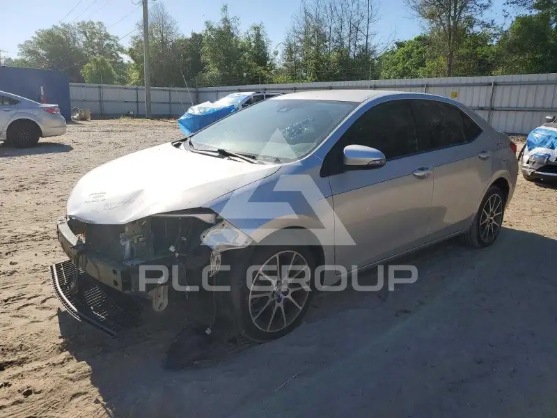 2017 Toyota COROLLA фото