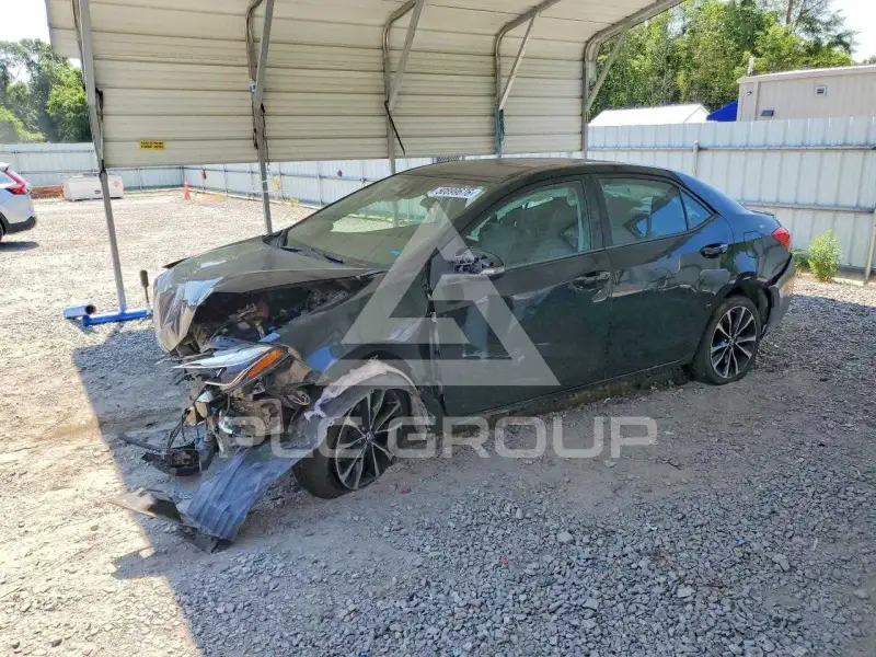 2017 Toyota COROLLA фото