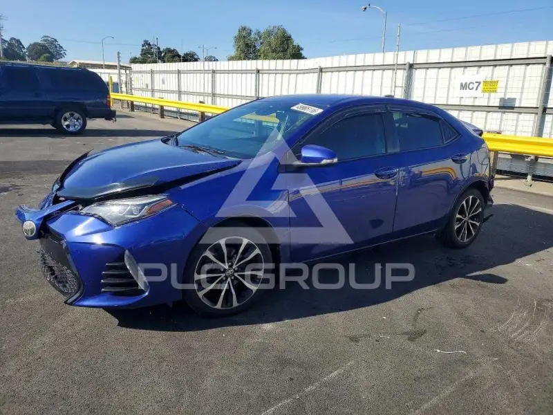 2017 Toyota COROLLA фото