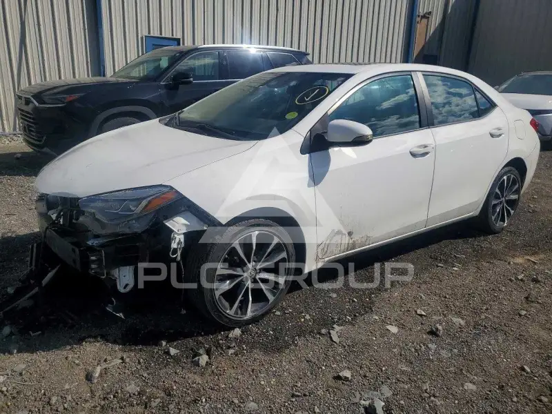 2017 Toyota COROLLA фото