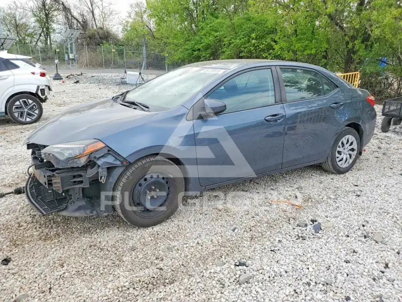 2017 Toyota COROLLA фото