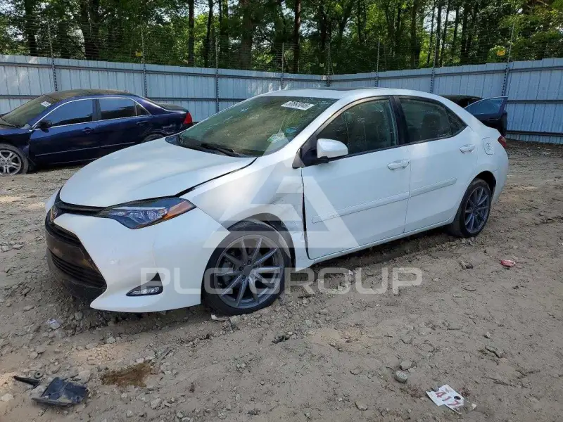 2017 Toyota COROLLA фото