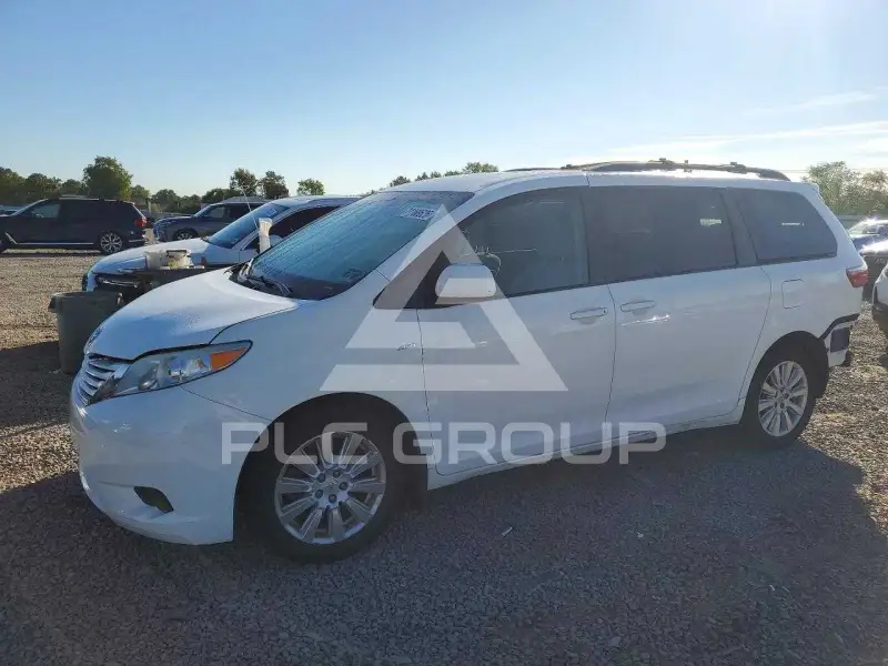 2017 Toyota SIENNA фото
