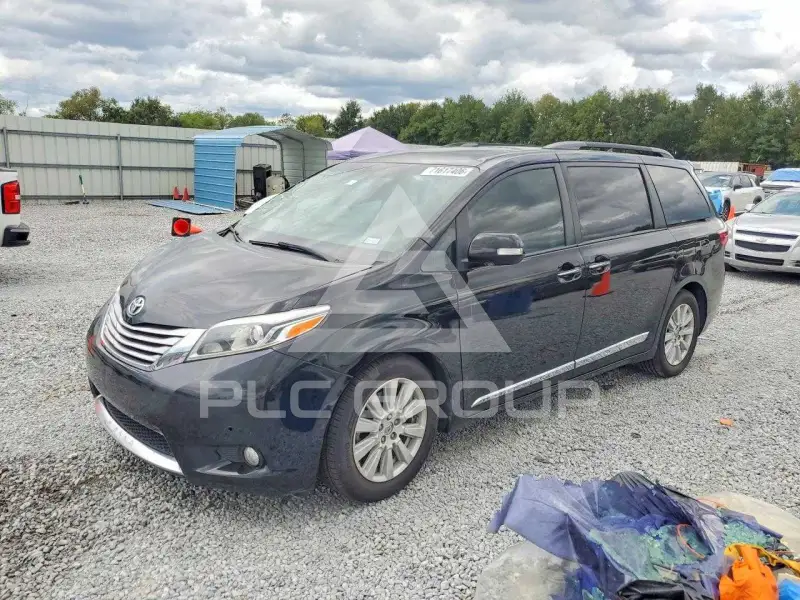 2017 Toyota SIENNA photo