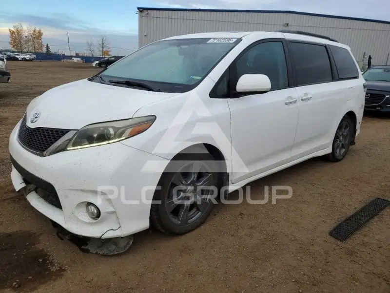 2017 Toyota SIENNA photo