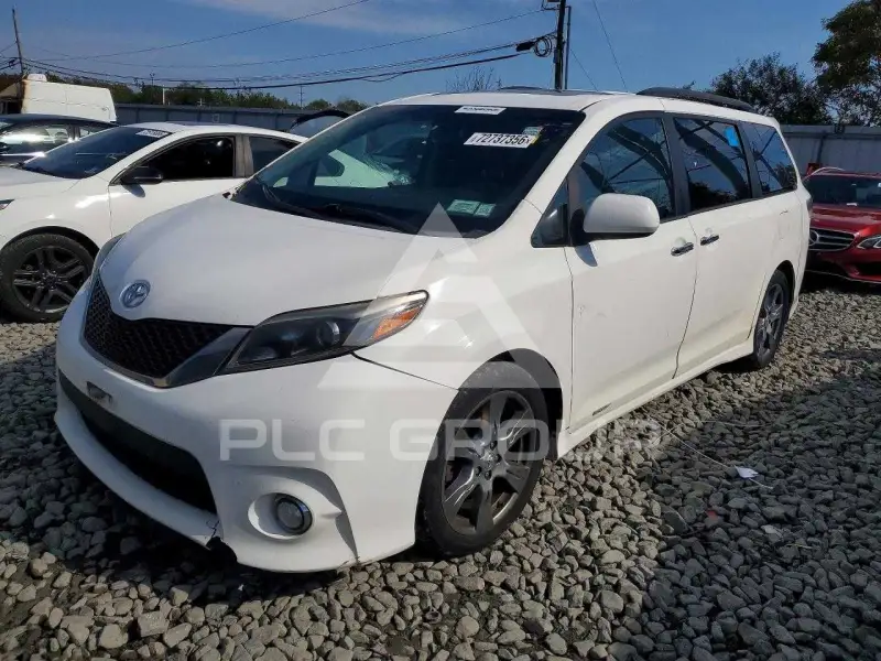 2017 Toyota SIENNA фото