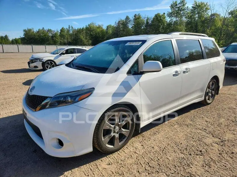 2017 Toyota SIENNA фото