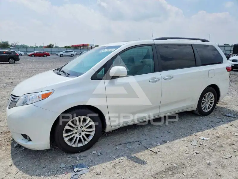 2017 Toyota SIENNA фото