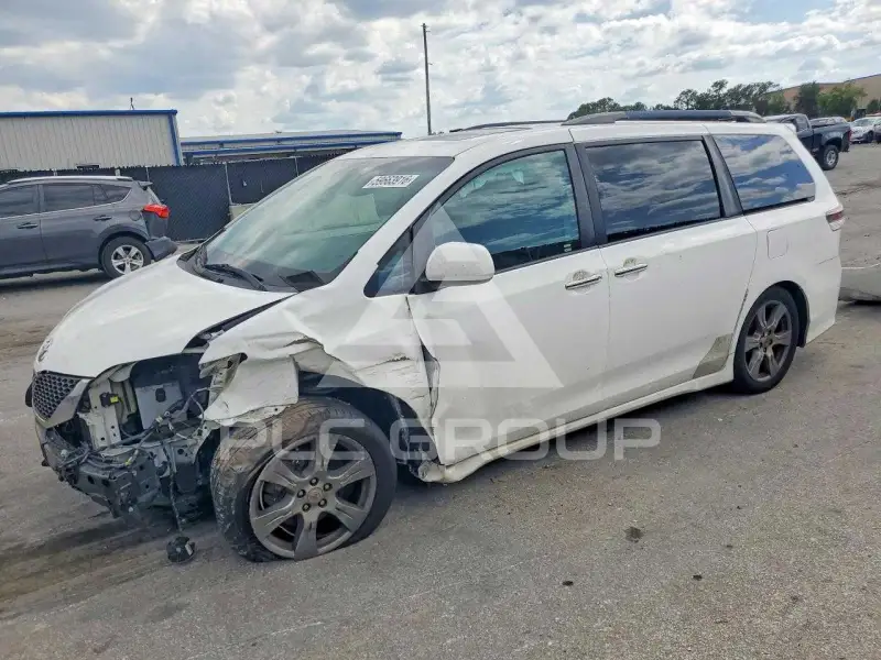 2017 Toyota SIENNA фото