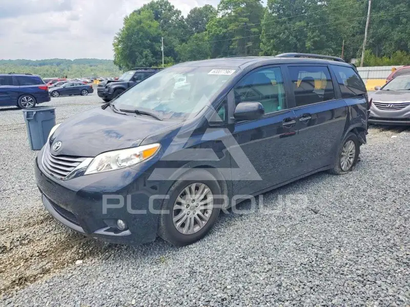 2017 Toyota SIENNA фото
