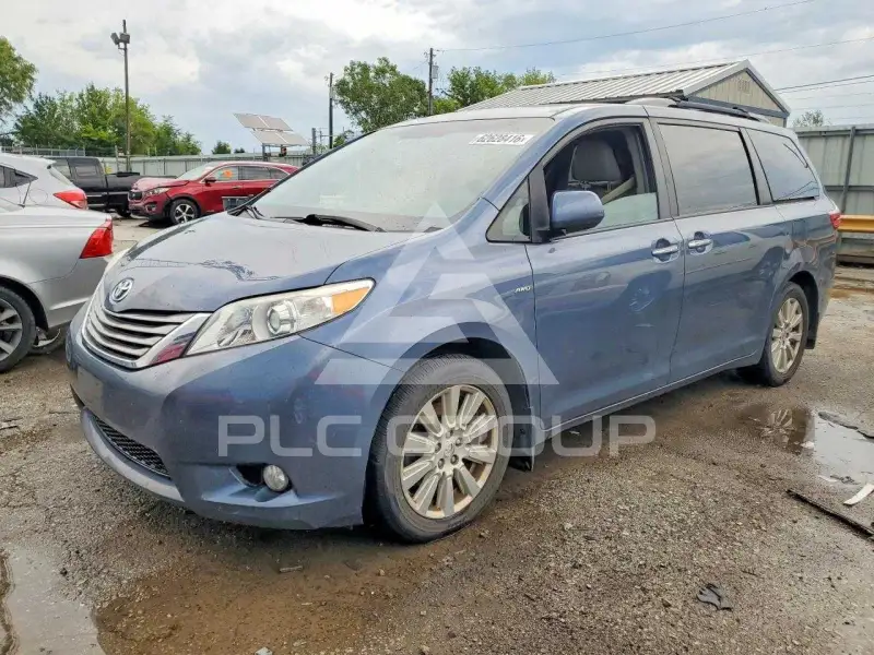 2017 Toyota SIENNA фото