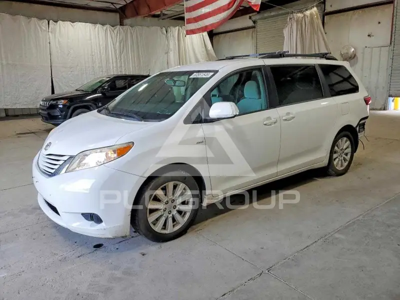 2017 Toyota SIENNA фото