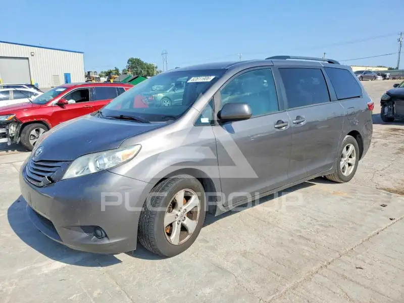 2017 Toyota SIENNA фото