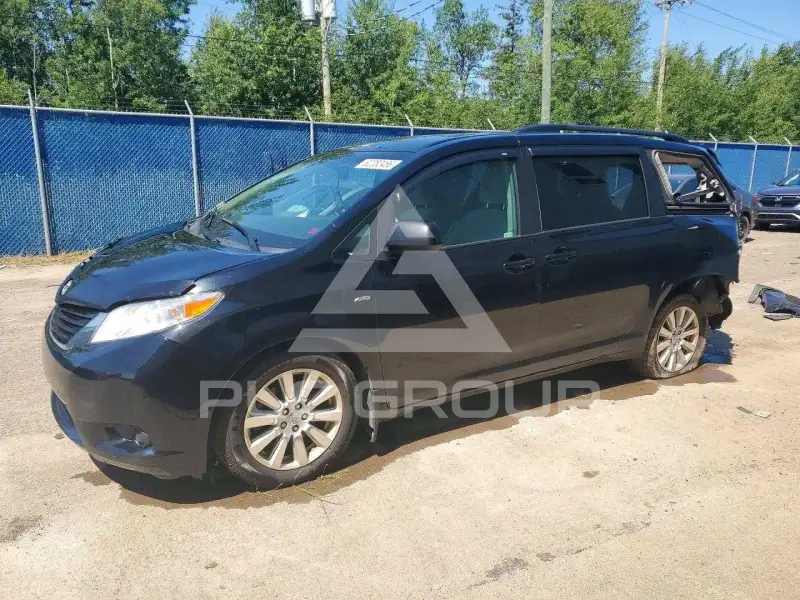 2017 Toyota SIENNA фото