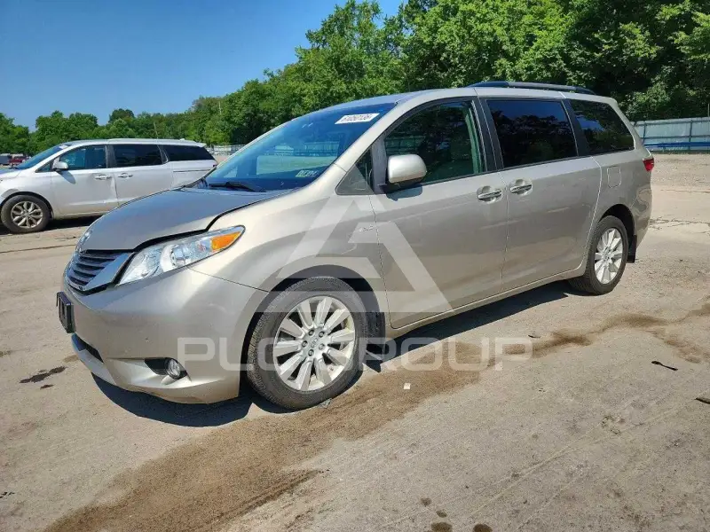 2017 Toyota SIENNA фото